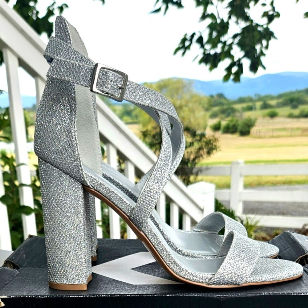 silver glitter chunk heel pump sandals size 8 new no box